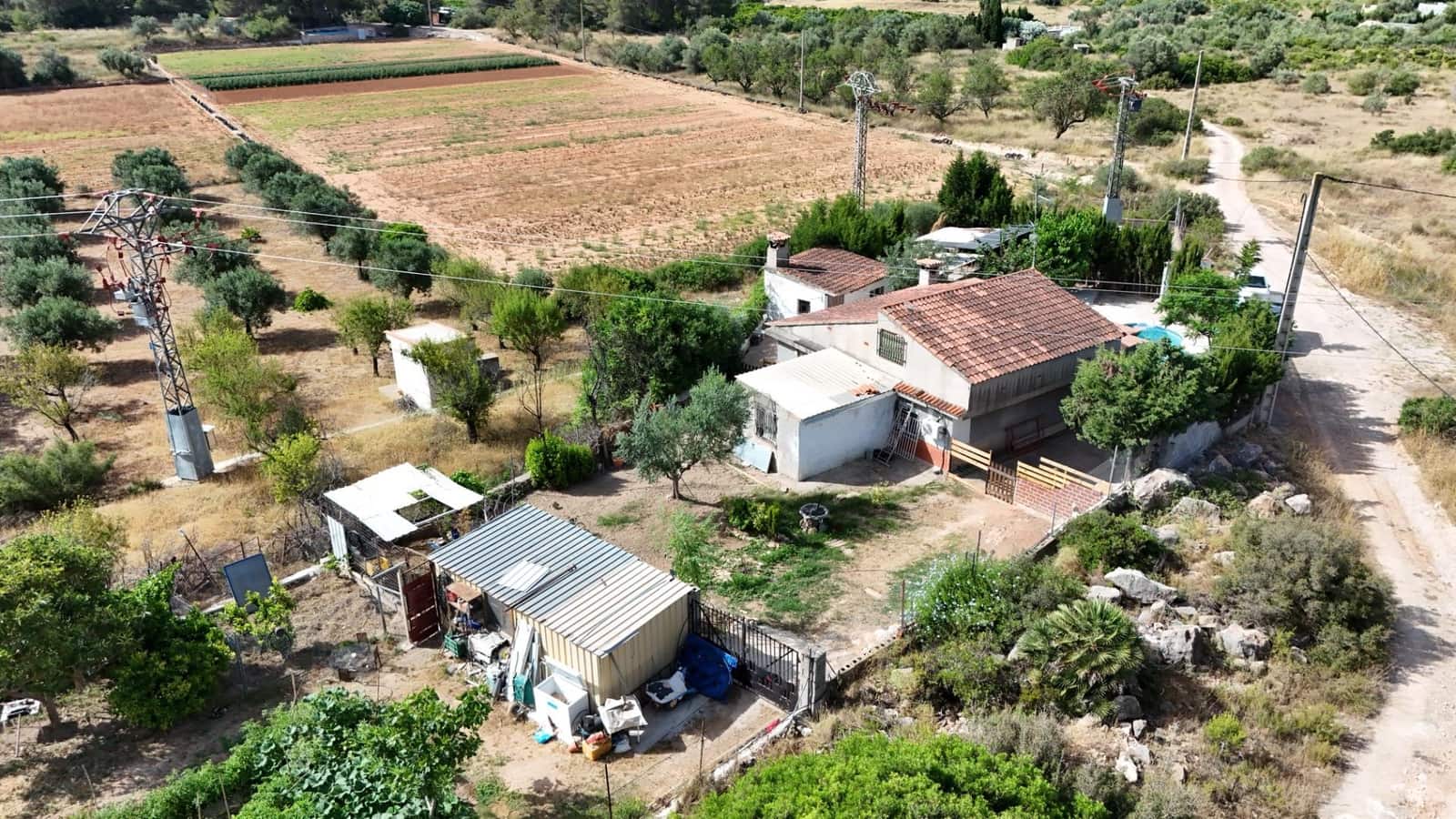 3 chambre Villa/Maison à vendre à Vilamarxant / Villamarchante avec piscine garage - 210 000 € (Ref: 9920421)
