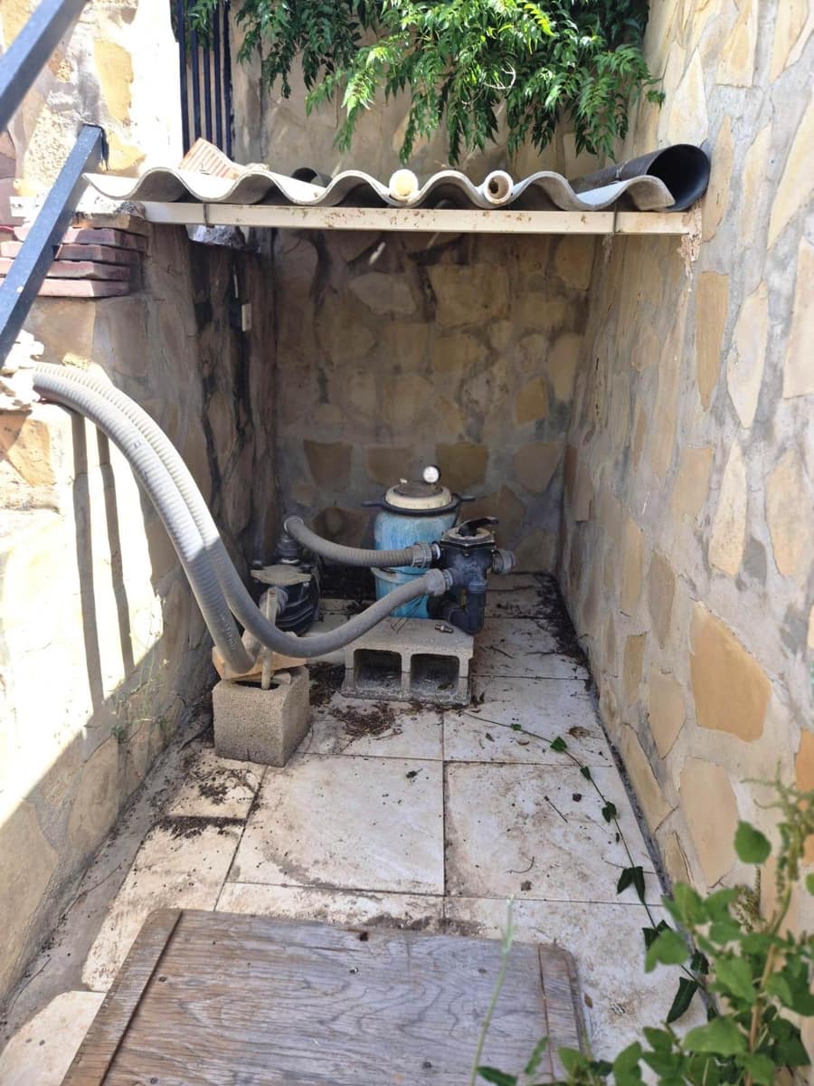 6 chambre Villa/Maison à vendre à Lliria avec piscine - 200 000 € (Ref: 9922299)