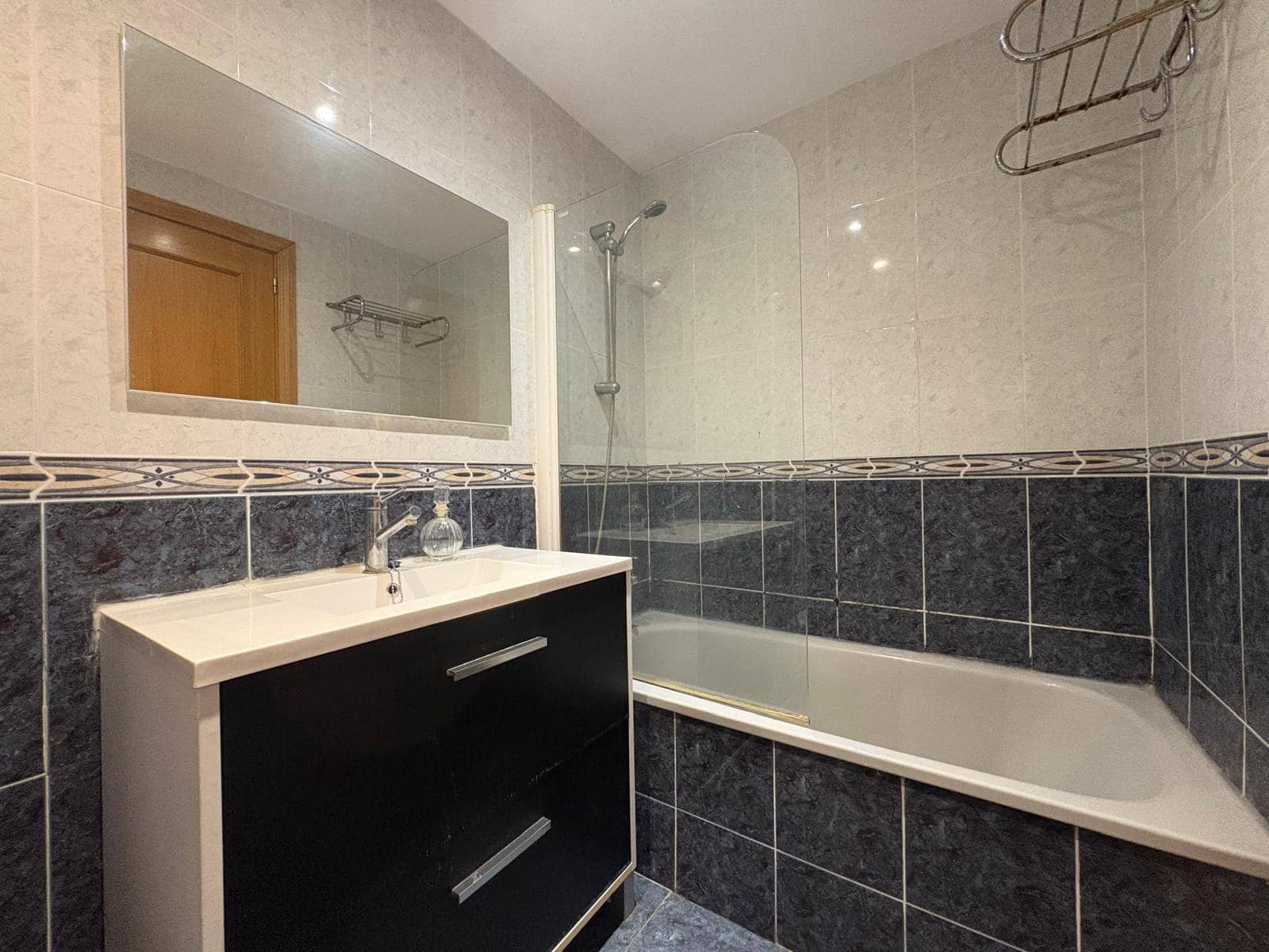 2 Zimmer Wohnung zu verkaufen in Paterna mit Pool Garage - 225.000 € (Ref: 9934198)