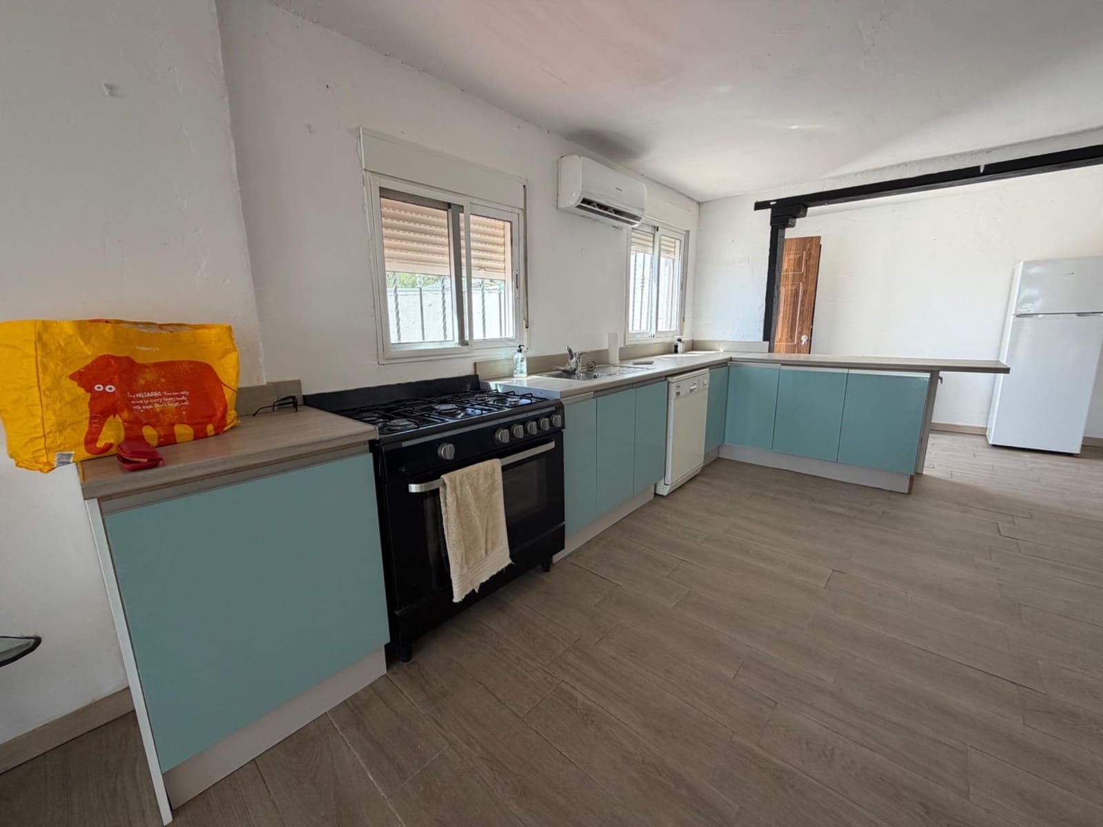 2 quarto Moradia para venda em Villar del Arzobispo com piscina garagem - 130 000 € (Ref: 9934199)