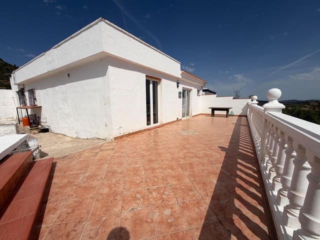 2 quarto Moradia para venda em Villar del Arzobispo com piscina garagem - 130 000 € (Ref: 9934199)