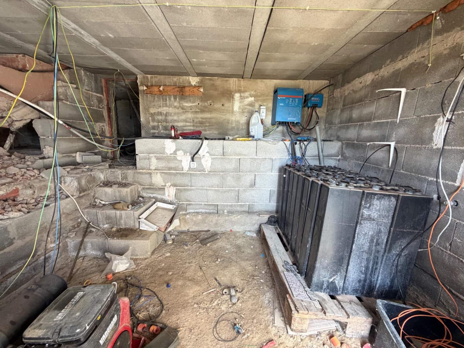 2 quarto Moradia para venda em Villar del Arzobispo com piscina garagem - 130 000 € (Ref: 9934199)