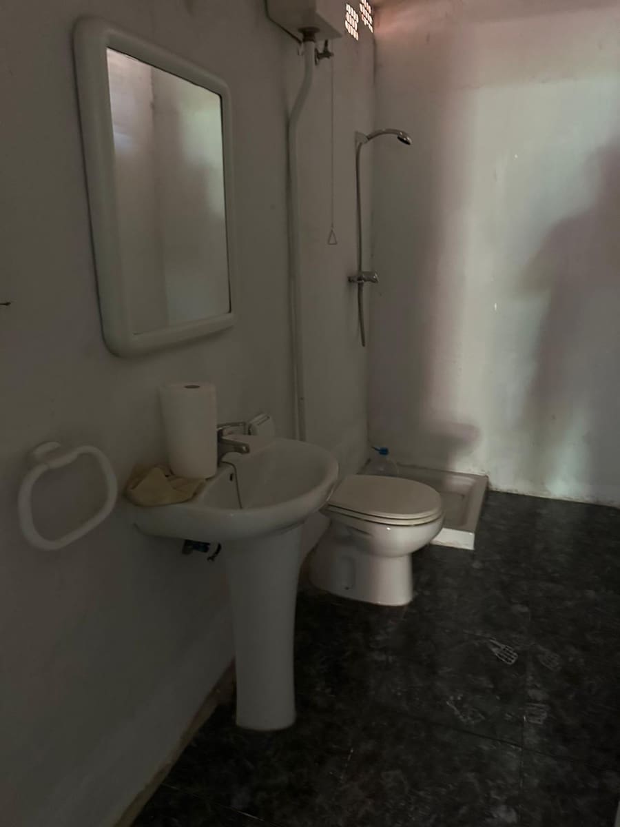 Kommersiell til salgs i Lliria - € 72 000 (Ref: 9936387)