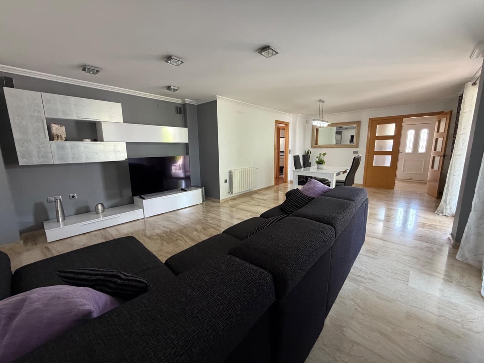 4 Zimmer Villa zu verkaufen in Riba-roja de Turia mit Garage - 450.000 € (Ref: 9945708)