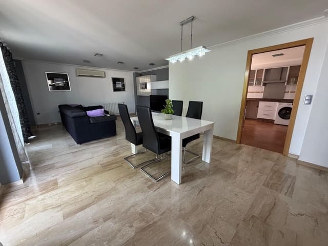 4 Zimmer Villa zu verkaufen in Riba-roja de Túria mit Garage - 450.000 € (Ref: 9945708)