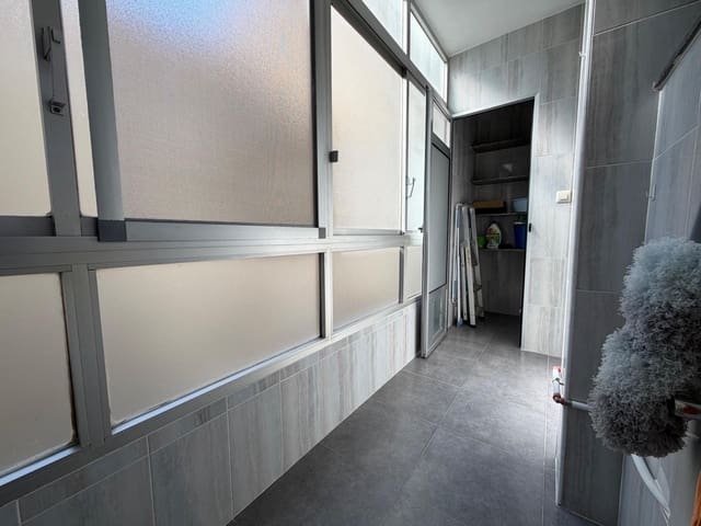 3 soveværelse Lejlighed til salg i Llíria - € 130.000 (Ref: 9945710)