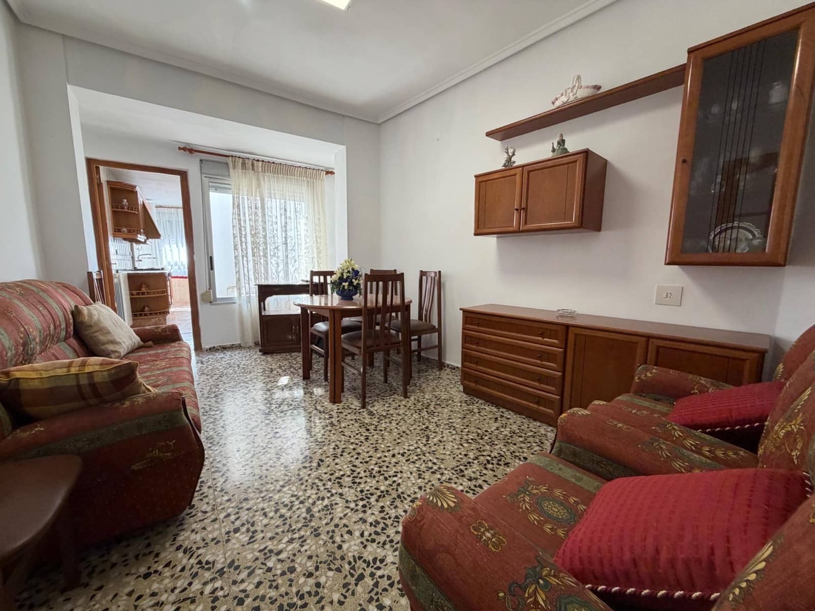 3 soveværelse Byhus til leje i Gatova - € 500 (Ref: 9945712)