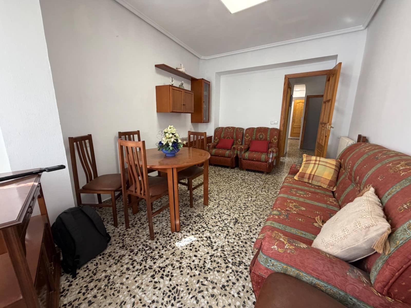 3 soveværelse Byhus til leje i Gatova - € 500 (Ref: 9945712)