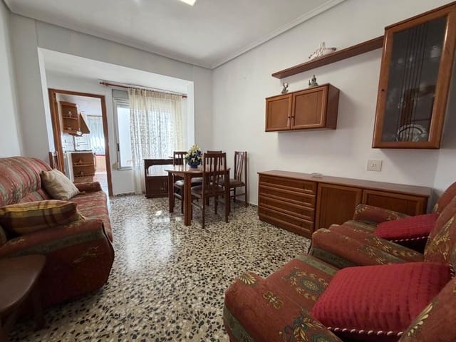 3 soveværelse Byhus til leje i Gátova, Gatova - € 500 (Ref: 9945712)