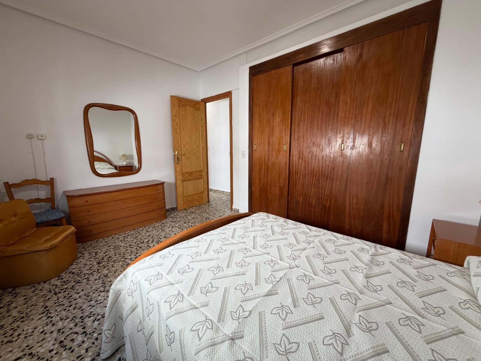 3 soveværelse Byhus til leje i Gatova - € 500 (Ref: 9945712)