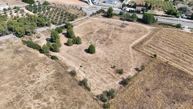 Grunde uden byggetilladelser til salg i Llíria - € 27.000 (Ref: 9952619)