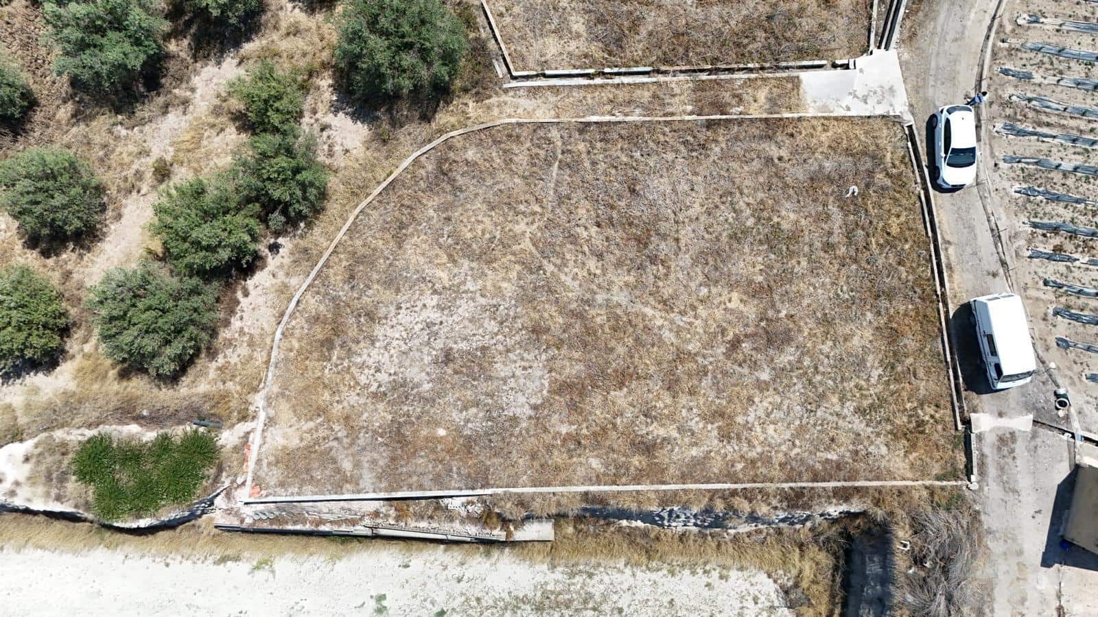 Grunde uden byggetilladelser til salg i Lliria - € 6.000 (Ref: 9954221)