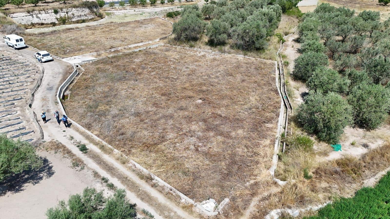 Grunde uden byggetilladelser til salg i Lliria - € 6.000 (Ref: 9954221)