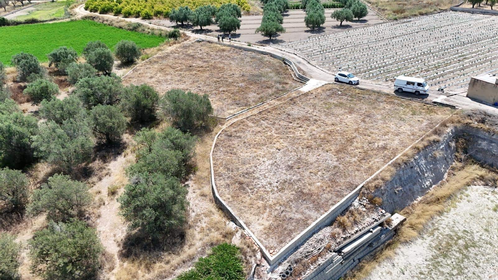 Grunde uden byggetilladelser til salg i Lliria - € 6.000 (Ref: 9954221)