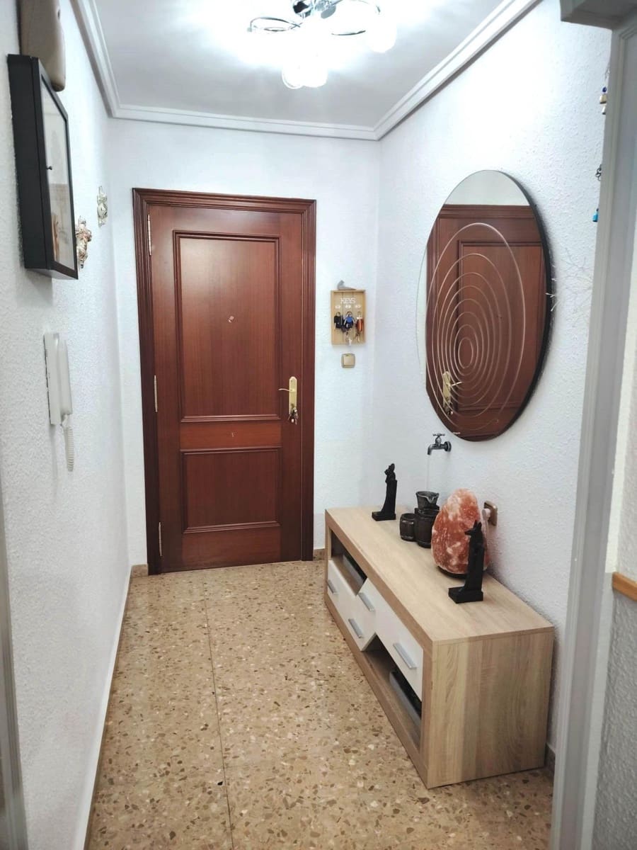 3 makuuhuone Asunto myytävänä paikassa Lliria - 179 900 € (Ref: 9959779)