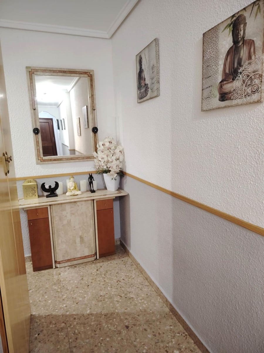3 makuuhuone Asunto myytävänä paikassa Lliria - 179 900 € (Ref: 9959779)