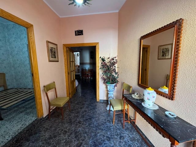 4 soverom Hus til salgs i Llíria - € 178 000 (Ref: 9959780)