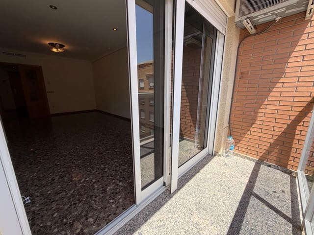 3 Zimmer Wohnung zu vermieten in Llíria - 850 € (Ref: 9962686)