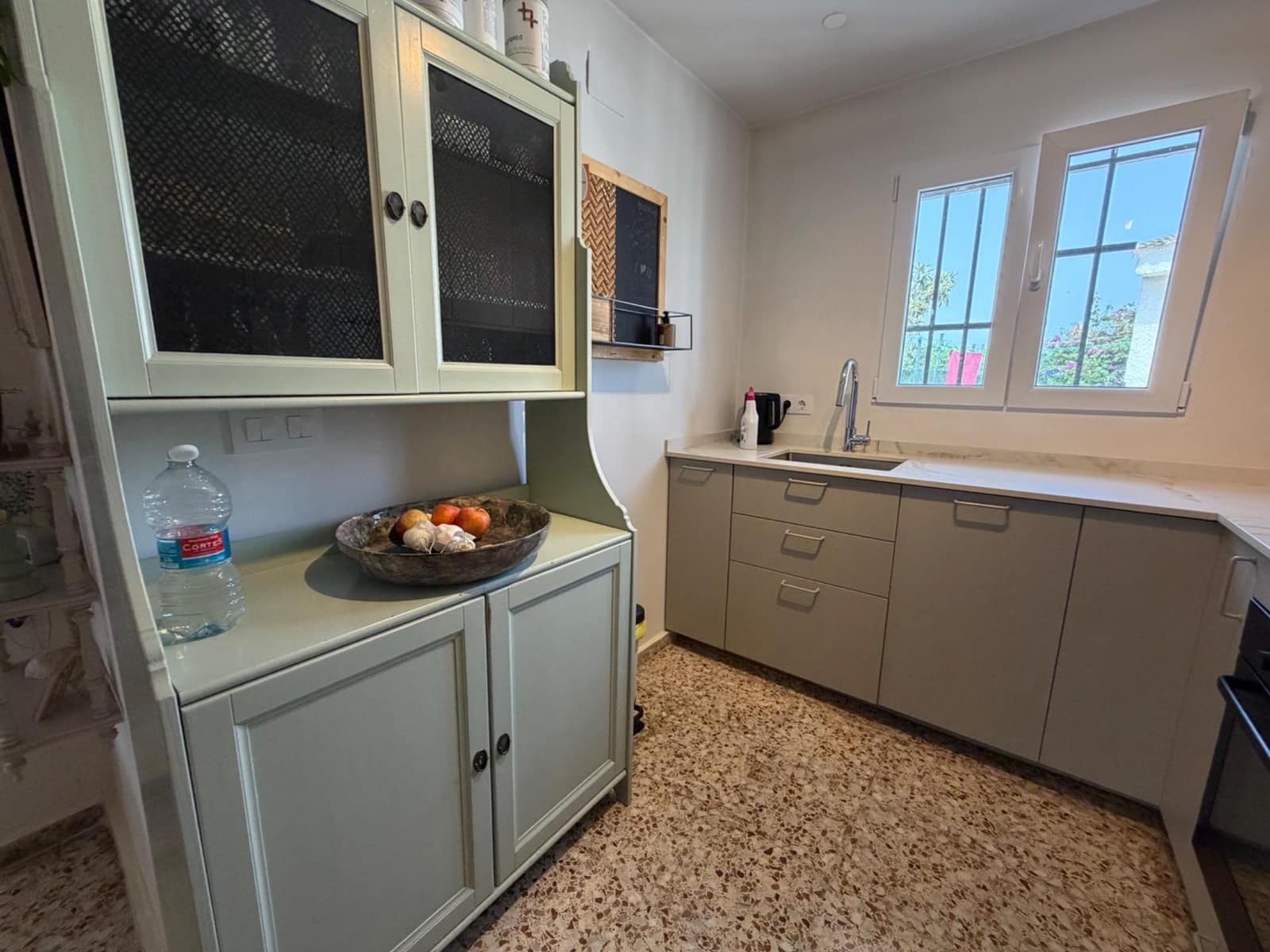 3 sypialnia Willa na sprzedaż w Pedralba z basenem - 210 000 € (Ref: 9984986)
