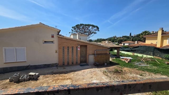 Chalet de 4 habitaciones en Calonge i Sant Antoni en venta - 398.000 € (Ref: 10183742)