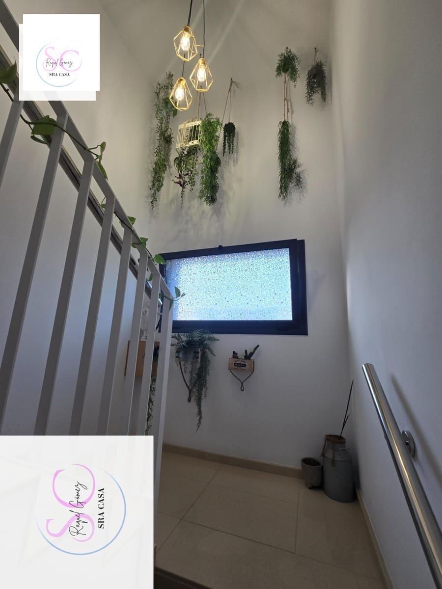 Adosado de 4 habitaciones en Sant Jordi Desvalls en venta con garaje - 398.000 € (Ref: 9438058)