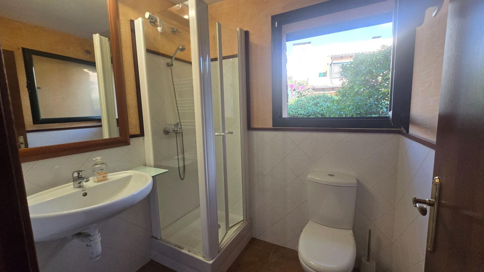 3 bedroom Villa for sale in Santa Cristina d'Aro - € 630,000 (Ref: 9438060)