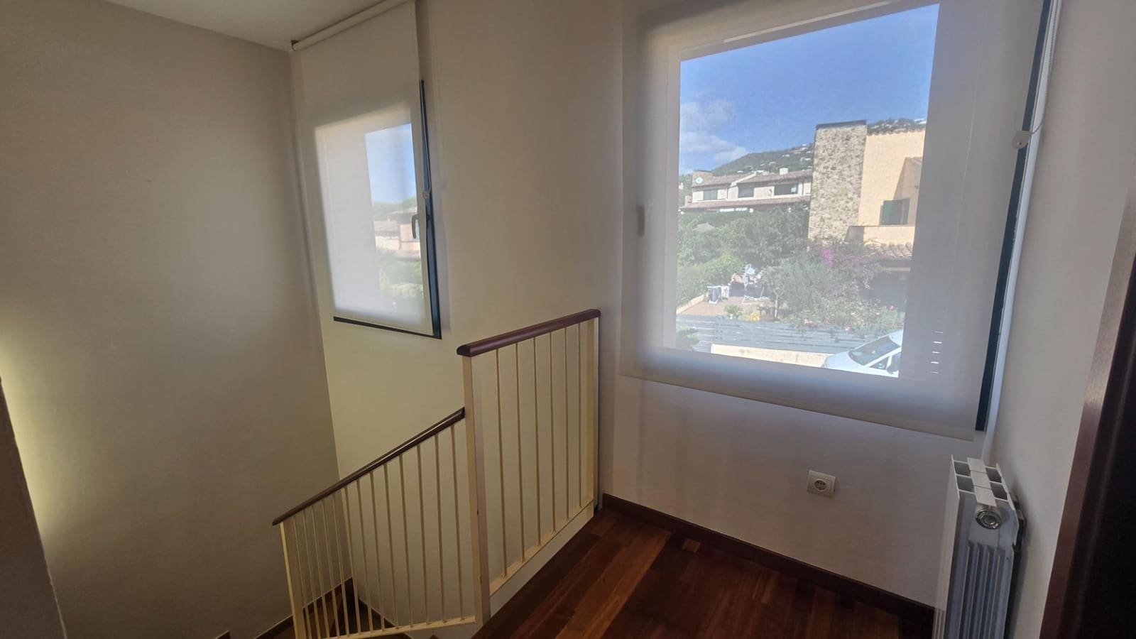 3 bedroom Villa for sale in Santa Cristina d'Aro - € 630,000 (Ref: 9438060)