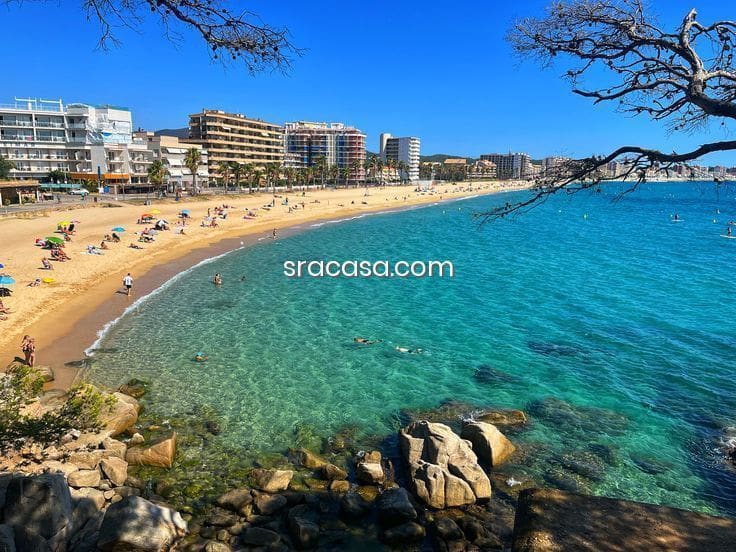 Chalet de 7 habitaciones en Sant Antoni de Calonge en venta - 308.000 € (Ref: 9438063)