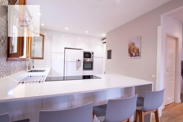 4 soverom Rekkehus til salgs i Santa Cristina d'Aro med svømmebasseng - € 520 000 (Ref: 9438064)