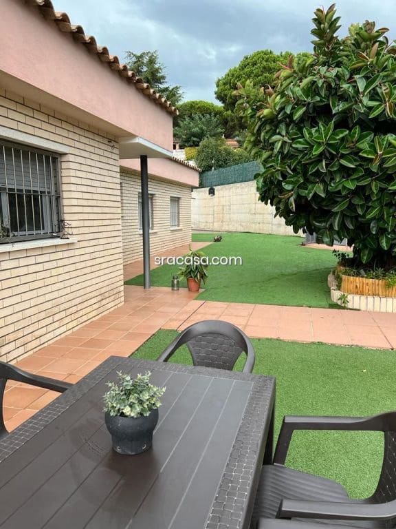 5 bedroom Villa for sale in Calonge i Sant Antoni with pool - € 496,000 (Ref: 9438065)