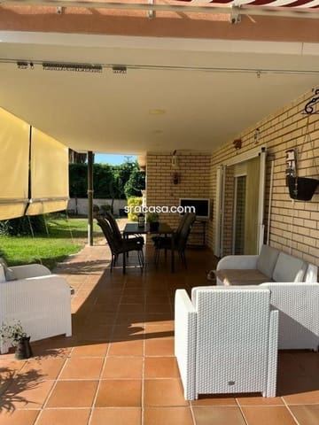 5 Zimmer Villa zu verkaufen in Calonge i Sant Antoni mit Pool - 496.000 € (Ref: 9438065)