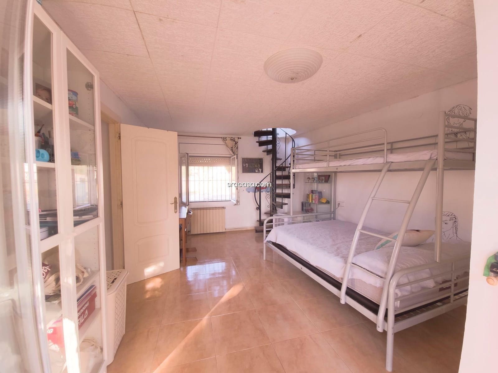 4 makuuhuone Huvila myytävänä paikassa Llagostera mukana uima-altaan 
autotalli - 215 000 € (Ref: 9438067)