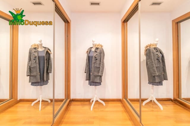 6 makuuhuone Huvila myytävänä paikassa Zaidin, Granada kaupunki mukana uima-altaan 
autotalli - 1 050 000 € (Ref: 8781698)