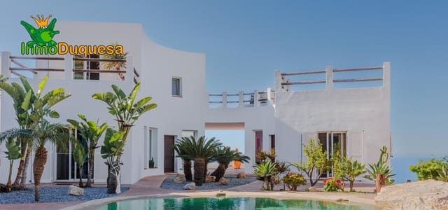 8 soverom Villa til salgs i Salobreña med svømmebasseng garasje - € 1 450 000 (Ref: 9003309)