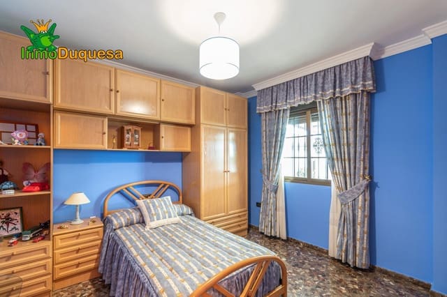 4 makuuhuone Rivitalo myytävänä paikassa Pedanias de Granada, Granada kaupunki mukana 
autotalli - 295 000 € (Ref: 9007311)