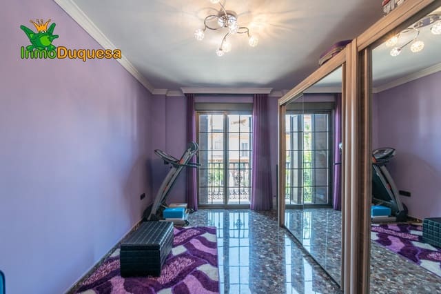 4 makuuhuone Rivitalo myytävänä paikassa Pedanias de Granada, Granada kaupunki mukana 
autotalli - 295 000 € (Ref: 9007311)