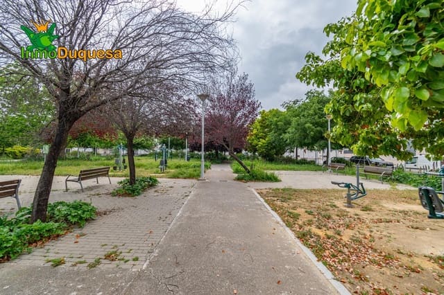 4 makuuhuone Rivitalo myytävänä paikassa Pedanias de Granada, Granada kaupunki mukana 
autotalli - 295 000 € (Ref: 9007311)