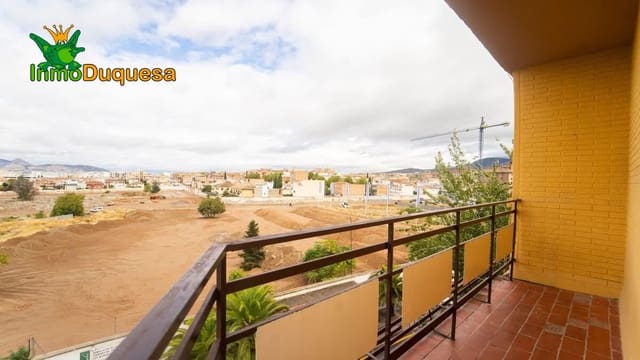 2 soveværelse Lejlighed til salg i Pajaritos - Plaza de Toros, Granada by - € 235.000 (Ref: 9023696)