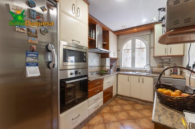 5 soveværelse Villa til salg i Beiro, Granada by med garage - € 375.000 (Ref: 9085424)