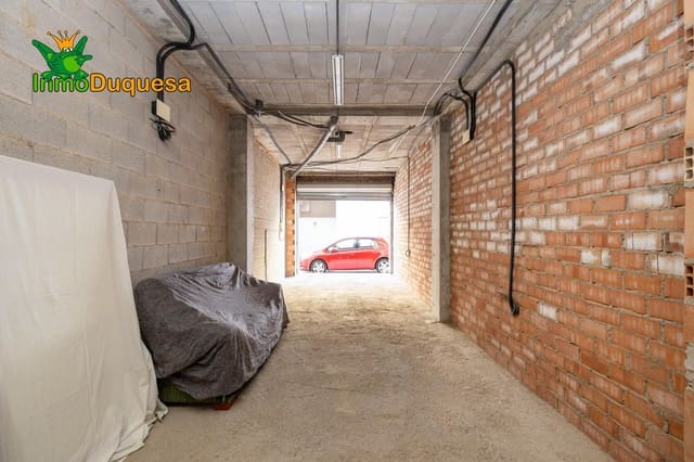 Erhverv til salg i Peligros med garage - € 59.000 (Ref: 9108869)