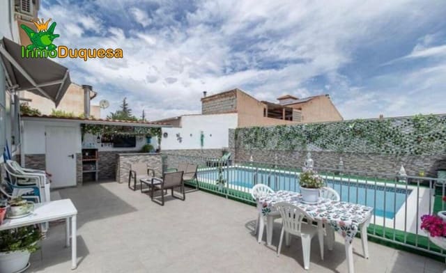 3 soverom Villa til salgs i Láchar med svømmebasseng garasje - € 182 000 (Ref: 9128493)