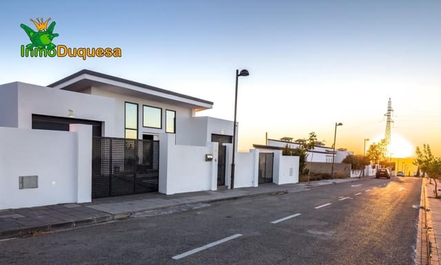 5 Zimmer Villa zu verkaufen in La Zubia mit Pool Garage - 799.000 € (Ref: 9202579)