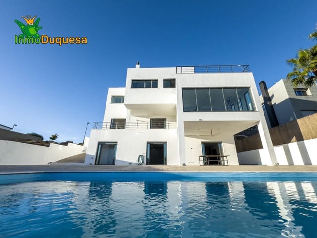 5 Zimmer Villa zu verkaufen in La Zubia mit Pool Garage - 799.000 € (Ref: 9202579)