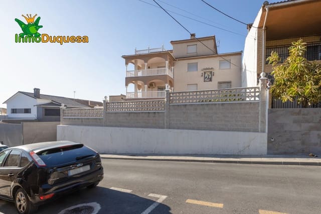 Pareado de 5 habitaciones en Jun en venta con garaje - 270.000 € (Ref: 9215245)