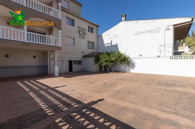 Pareado de 5 habitaciones en Jun en venta con garaje - 270.000 € (Ref: 9215245)