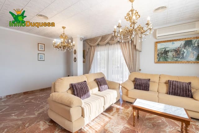 Pareado de 5 habitaciones en Jun en venta con garaje - 270.000 € (Ref: 9215245)