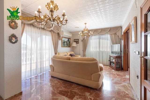 Pareado de 5 habitaciones en Jun en venta con garaje - 270.000 € (Ref: 9215245)