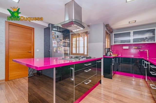 6 soveværelse Rækkehus til salg i Zaidin, Granada by - € 385.000 (Ref: 9297053)