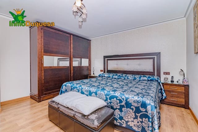 6 soveværelse Rækkehus til salg i Zaidin, Granada by - € 385.000 (Ref: 9297053)