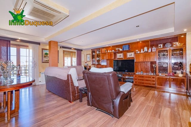 6 soveværelse Rækkehus til salg i Zaidin, Granada by - € 385.000 (Ref: 9297053)